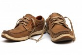 13616539-brown-man-shoes-isolated-on-a-white-background.jpg